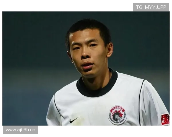 徐亮：国脚需具备多方面能力才能成功